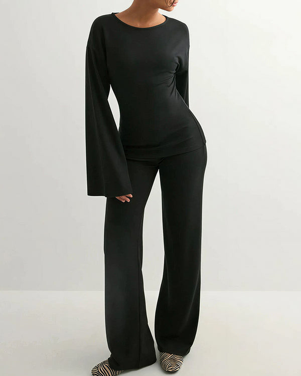 Curvvvy™ Loungeset mit langärmligem Crop-Top und ausgestellten Leggings