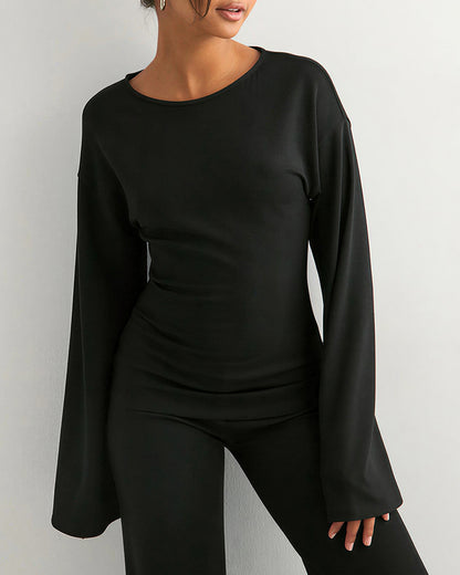 Curvvvy™ Loungeset mit langärmligem Crop-Top und ausgestellten Leggings