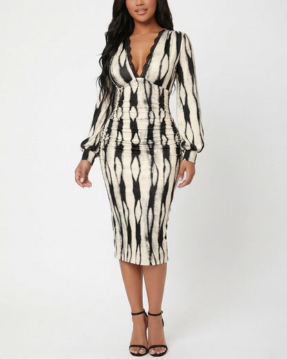 Curvvvy™ Leopard Print V-Neck Midi Dress