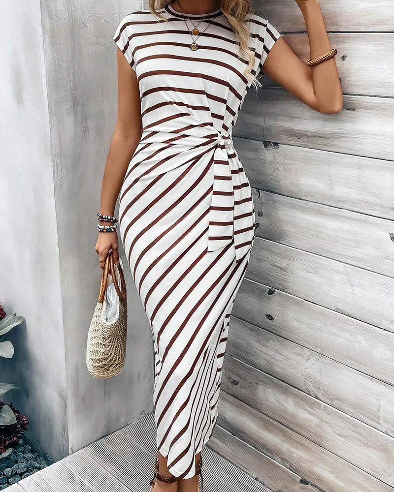 Curvvvy™ Elegant Striped Waist-Tie Maxi Dress Round Neck