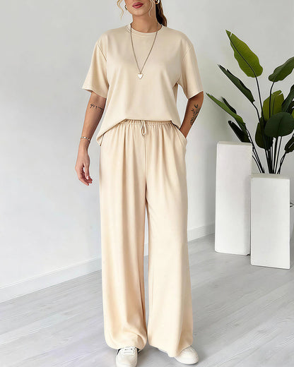 Curvvvy™ Casual 2-Piece Lounge Set - Short Sleeve Top & Wide Leg Pants