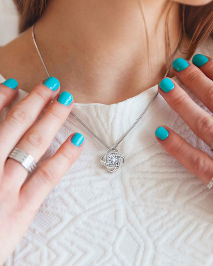 Curvvvy® Light Luxury Hollow Four-Leaf Clover Necklace