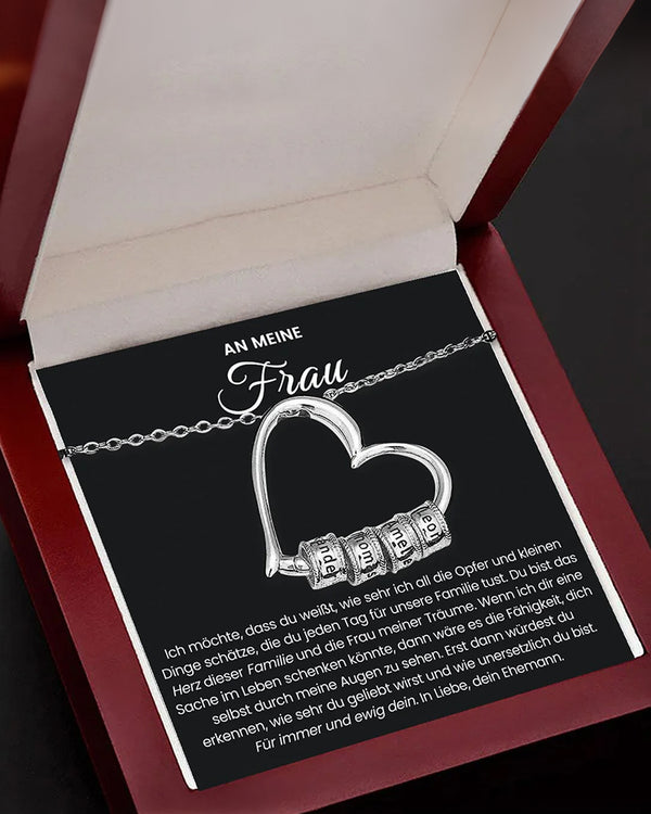 Curvvvy® Heart of the Family Necklace