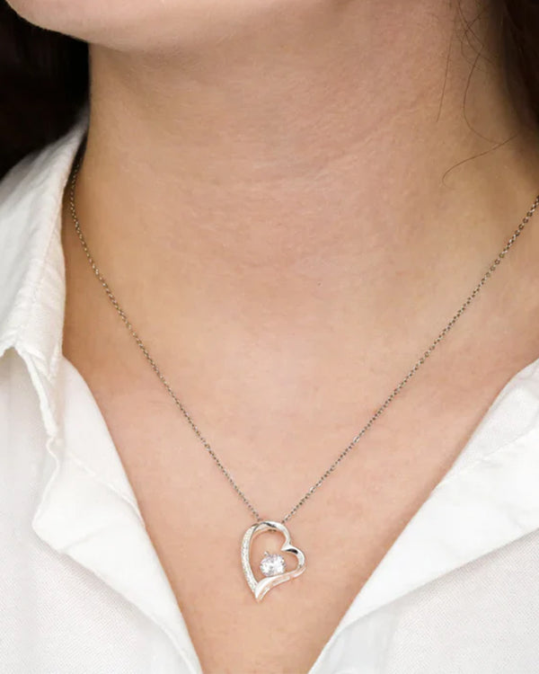Curvvvy® Sparkling Heart Necklace & Rotating Rose Box-For My Wife