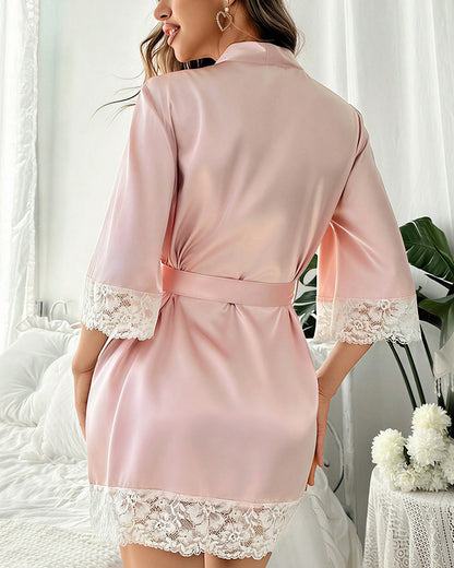Curvvvy® Elegant Satin Lace-Trimmed Short Loungewear Robe