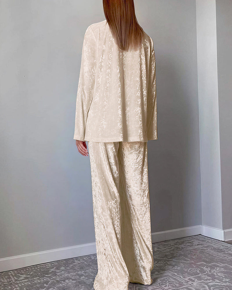 Curvvvy® Luxe Crushed Velvet 2-Piece Loungewear Set