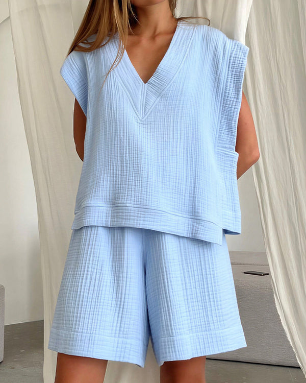 Curvvvy® Muslin V-Neck Relaxed Short Set