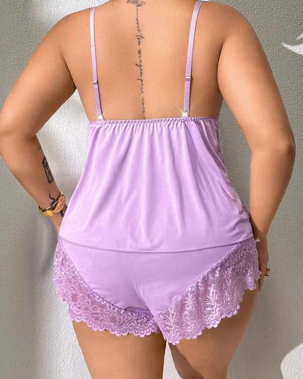 Curvvvy™ Plus Size Romantic Lace Cami Pajama Set