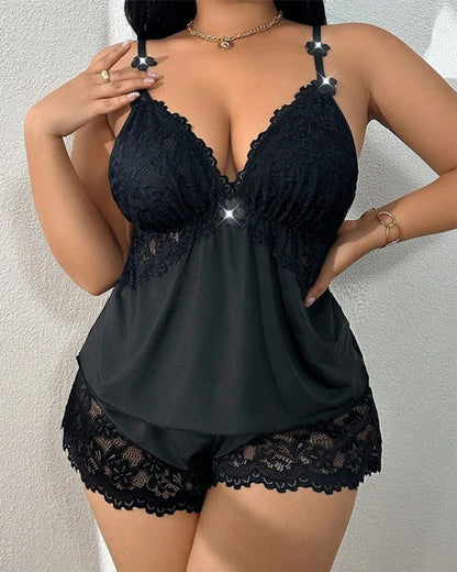 Curvvvy™ Plus Size Romantic Lace Cami Pajama Set
