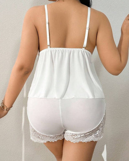 Curvvvy™ Plus Size Romantic Lace Cami Pajama Set