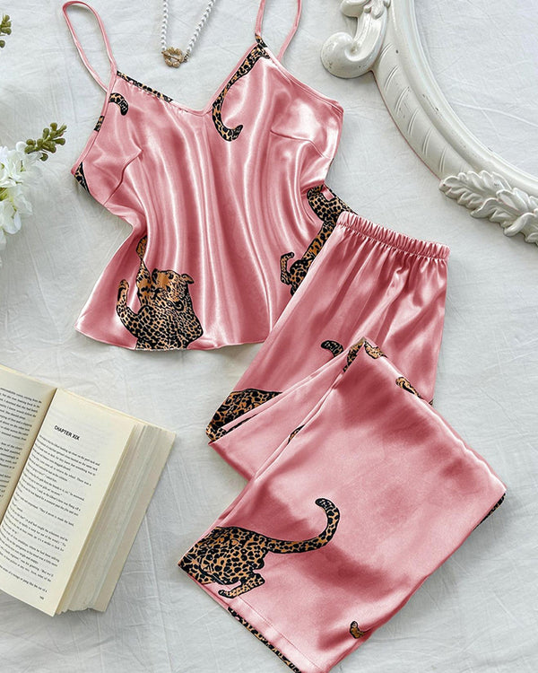 Curvvvy™ Silky Leopard Print Camisole Lounge Set