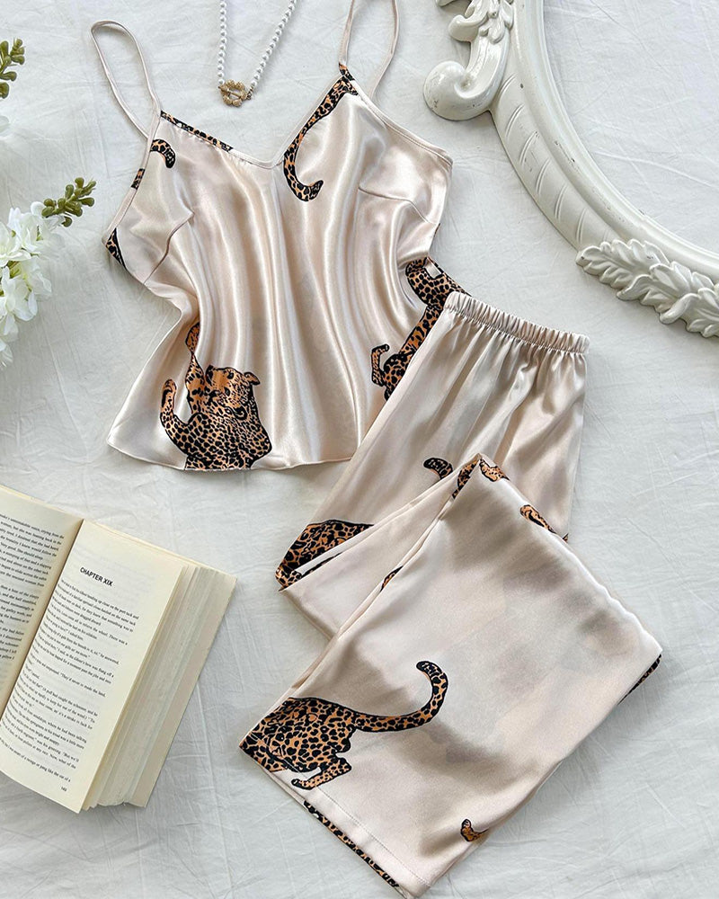 Curvvvy™ Silky Leopard Print Camisole Lounge Set