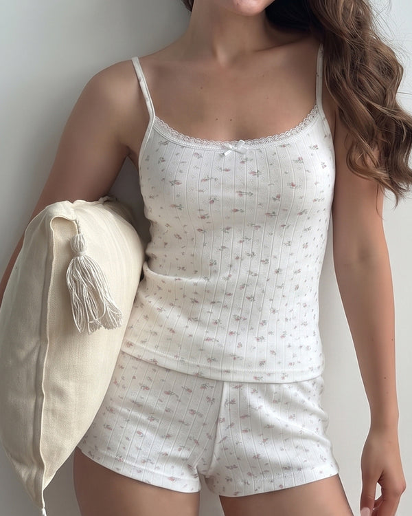 Curvvvy™ Nachtwäsche-Set aus Top und Shorts mit Spitzenbesatz