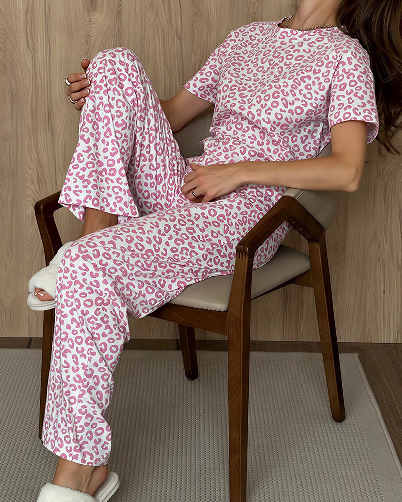 Curvvvy™ Nachtwäsche-Set aus Top und Shorts mit Spitzenbesatz