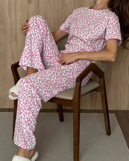 Curvvvy™ Nachtwäsche-Set aus Top und Shorts mit Spitzenbesatz