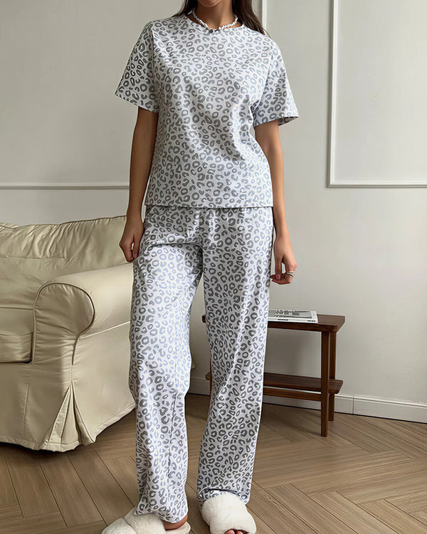 Curvvvy™ Nachtwäsche-Set aus Top und Shorts mit Spitzenbesatz