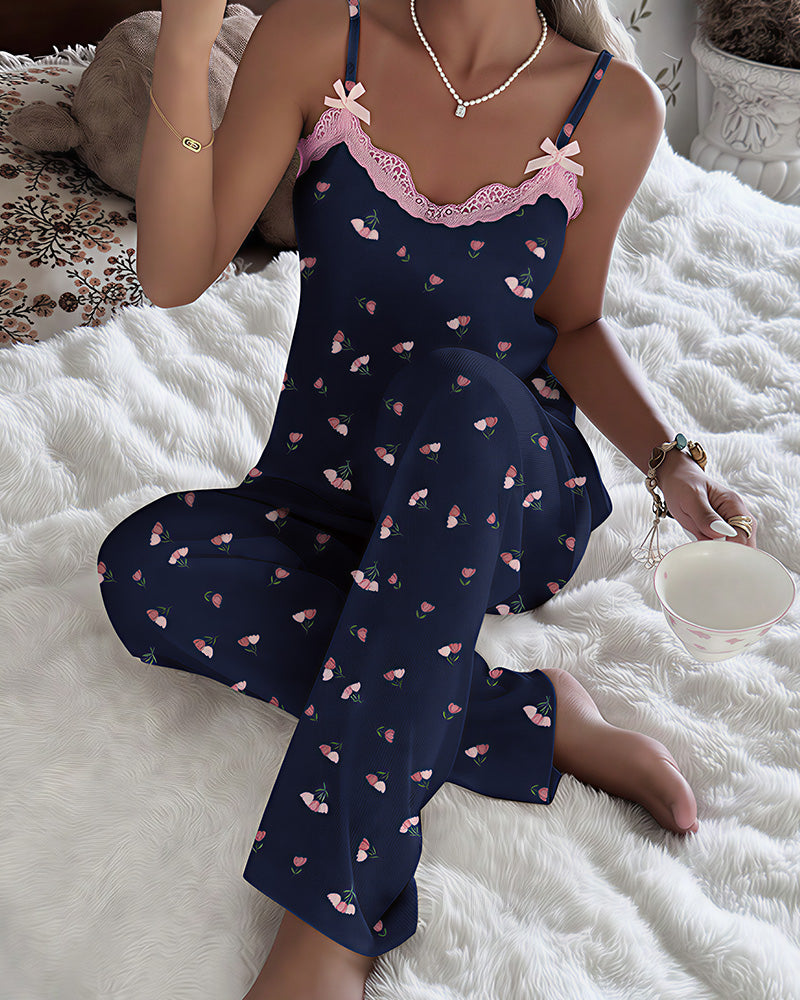Curvvvy™ Nachtwäsche-Set aus Top und Shorts mit Spitzenbesatz