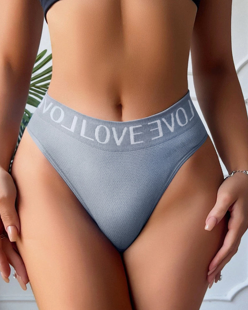 Curvvvy™ Der alltägliche nahtlose Slip wie eine zweite Haut