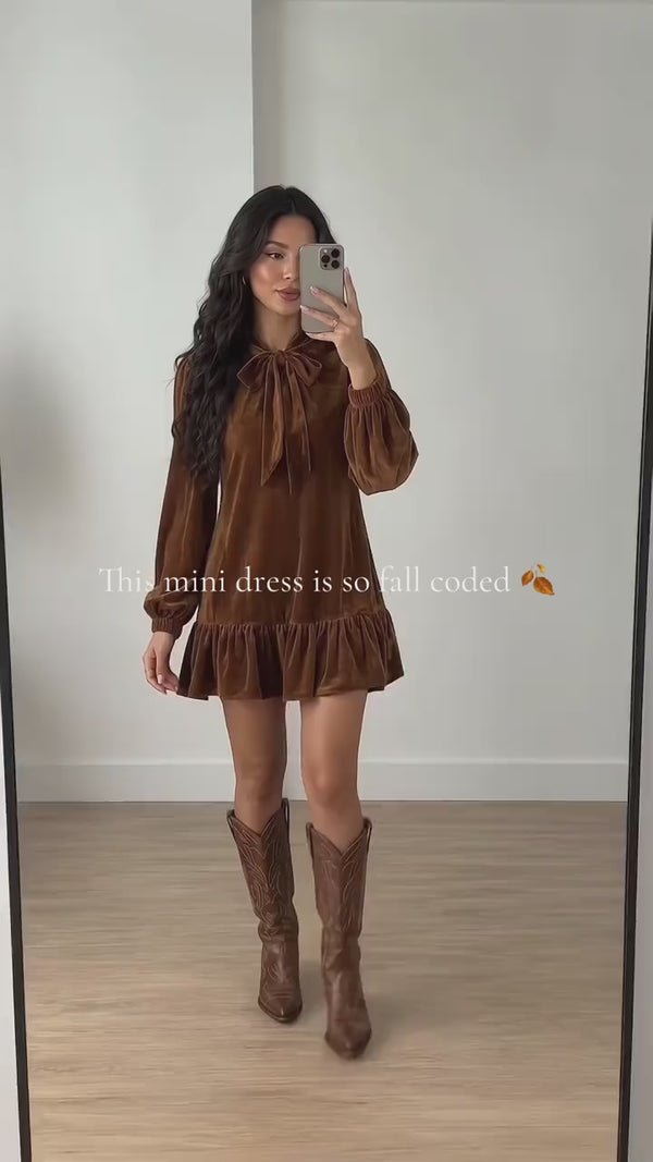 Curvvvy™ Figurbetontes Mini-Kleid mit Leopardenmuster und Trompetenärmeln