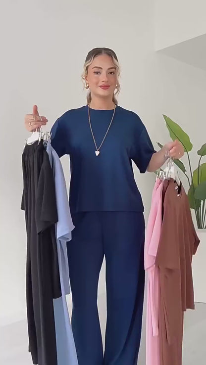 Curvvvy™ Casual 2-Piece Lounge Set - Short Sleeve Top & Wide Leg Pants