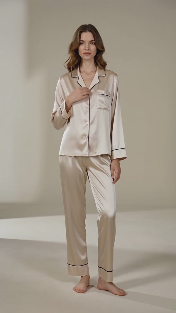 Curvvvy™ Classic 100% Mulberry Silk Pajama Set - Long Sleeve Loungewear